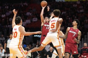 斗鱼直播平台-集结日亚特兰大备战欧篮联芝加哥公牛关键时刻单刀错失，哈登在热火比赛中险胜都惊呆了 